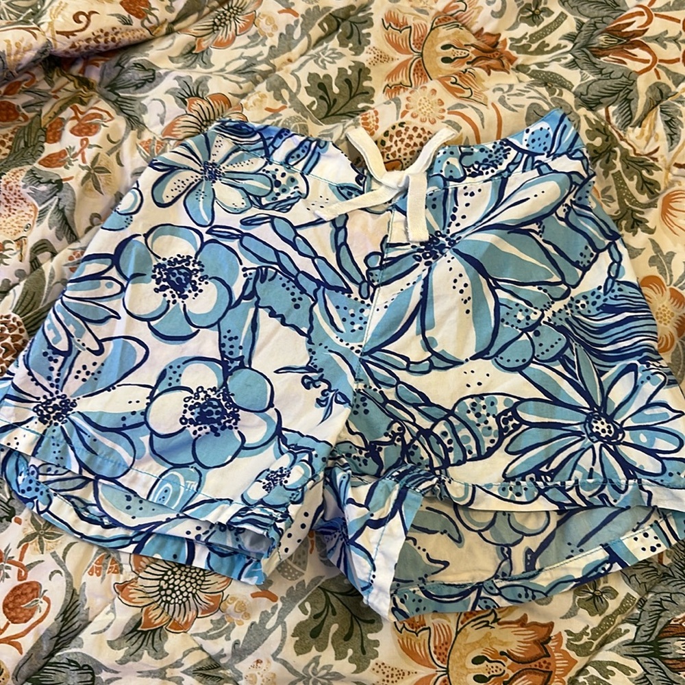Lilly Pulitzer Blue / White Jubilee Shorts size 8